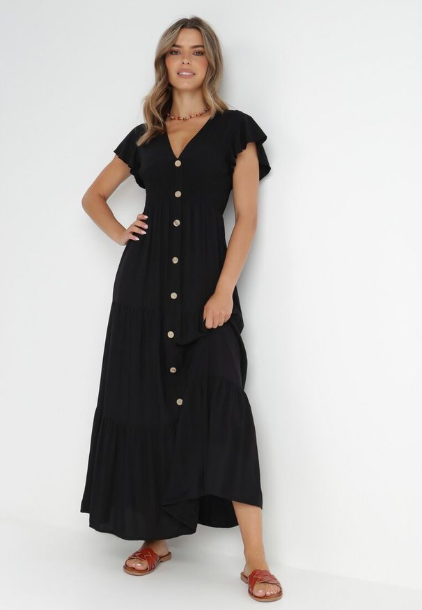 Born2be - Czarna Sukienka z Wiskozy Heeny. Okazja: na co dzień, na randkę. Kolor: czarny. Materiał: wiskoza. Wzór: aplikacja, gładki. Sezon: lato. Styl: casual. Długość: maxi