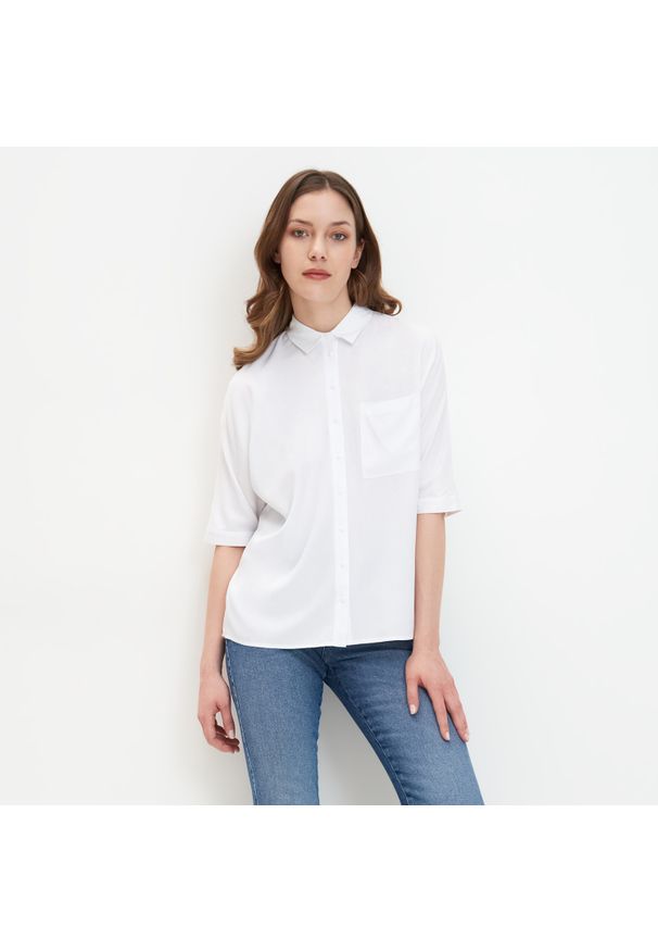 Mohito - Wiskozowa koszula - Biały. Kolor: biały. Materiał: wiskoza