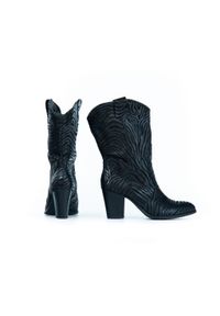 Zapato - kowbojki do połowy łydki - skóra naturalna - model 171 - kolor czarny zebra (36). Kolor: czarny. Materiał: skóra. Wzór: motyw zwierzęcy #2