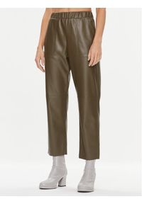 MAX&Co. Spodnie z imitacji skóry Creativo 77840723 Brązowy Relaxed Fit. Kolor: brązowy. Materiał: syntetyk, skóra #1