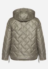 Born2be - Zielona Pikowana Kurtka z Odpinanym Kapturem Falenea. Okazja: na co dzień. Kolor: zielony. Materiał: jeans. Styl: casual #3