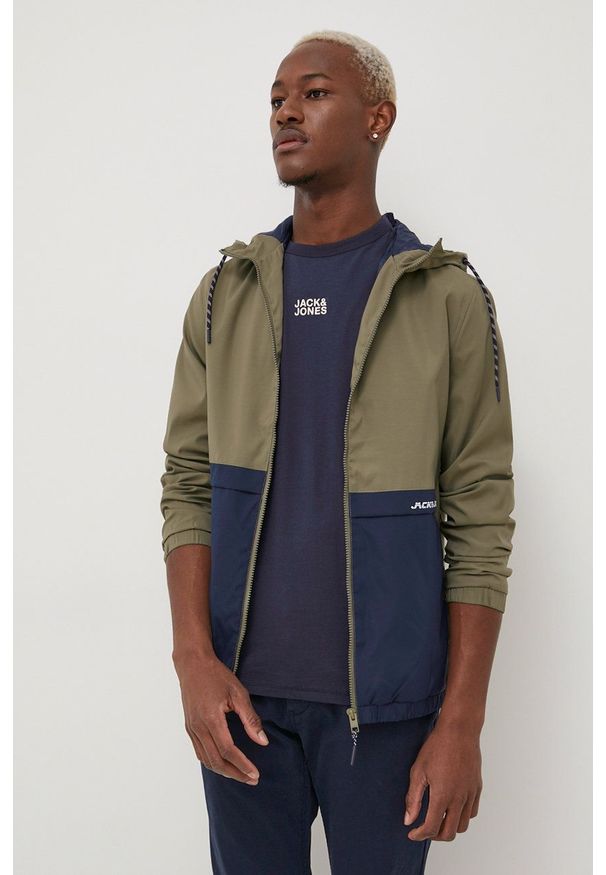 Jack & Jones kurtka męska kolor zielony przejściowa. Okazja: na co dzień. Kolor: zielony. Materiał: poliester. Styl: casual