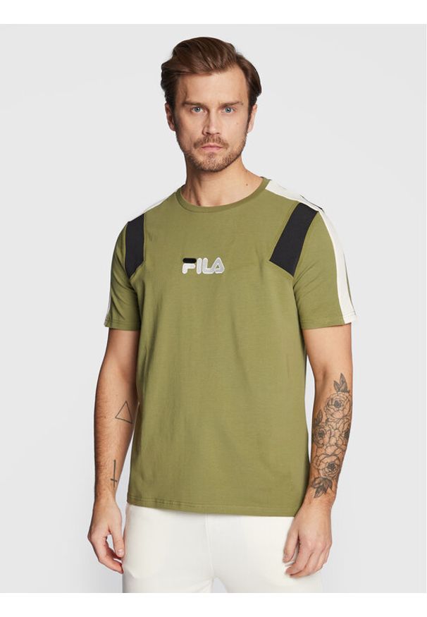 Fila T-Shirt Bormio FAM0175 Zielony Regular Fit. Kolor: zielony. Materiał: bawełna