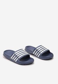 Born2be - Granatowo-Białe Piankowe Klapki z Szerokim Paskiem Leoffia. Okazja: na plażę. Kolor: niebieski. Sezon: lato #6