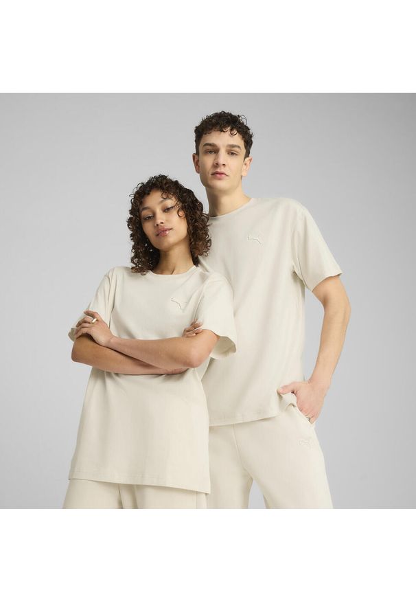 Puma - Koszulka unisex Essentials Elevated PUMA Alpine Snow White. Kolor: biały, wielokolorowy, beżowy. Materiał: materiał