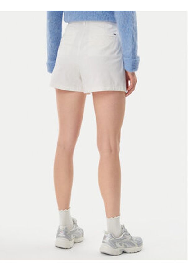 Tommy Jeans Szorty materiałowe Claire DW0DW21643 Écru Regular Fit. Materiał: bawełna