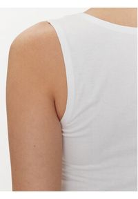 Gina Tricot Top Basic 22931 Biały Slim Fit. Kolor: biały. Materiał: bawełna