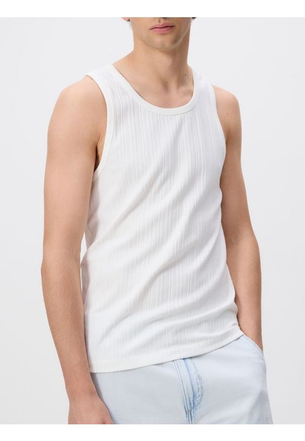 Reserved - Strukturalny tank top - wielobarwny. Materiał: bawełna, dzianina