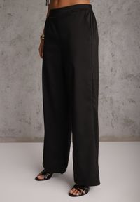 Renee - Czarny Komplet Garniturowy Spodnie Wide Leg i Kamizelka z Paskami z Klamrami Sartora. Kolor: czarny #6