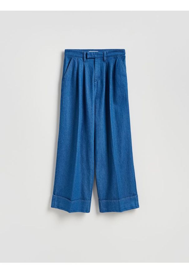 Reserved - Jeansy wide leg z zakładkami - niebieski. Kolor: niebieski. Materiał: jeans