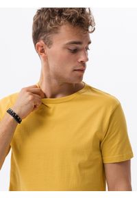 Ombre Clothing - T-shirt męski bawełniany BASIC - musztardowy V8 - Rozmiar: XXL. Kolor: żółty. Materiał: bawełna. Styl: klasyczny