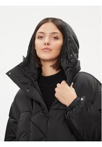 Tommy Jeans Kurtka zimowa Satin DW0DW16587 Czarny Regular Fit. Kolor: czarny. Materiał: syntetyk. Sezon: zima #2