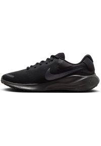 Buty do biegania Nike Revolution 7 M FB2207 005 czarne. Kolor: czarny. Materiał: guma, syntetyk. Szerokość cholewki: normalna. Model: Nike Revolution. Sport: bieganie