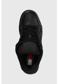 Tommy Jeans sneakersy TJM LEATHER SKATER TONGUE kolor czarny EM0EM01260. Nosek buta: okrągły. Kolor: czarny. Materiał: guma #3
