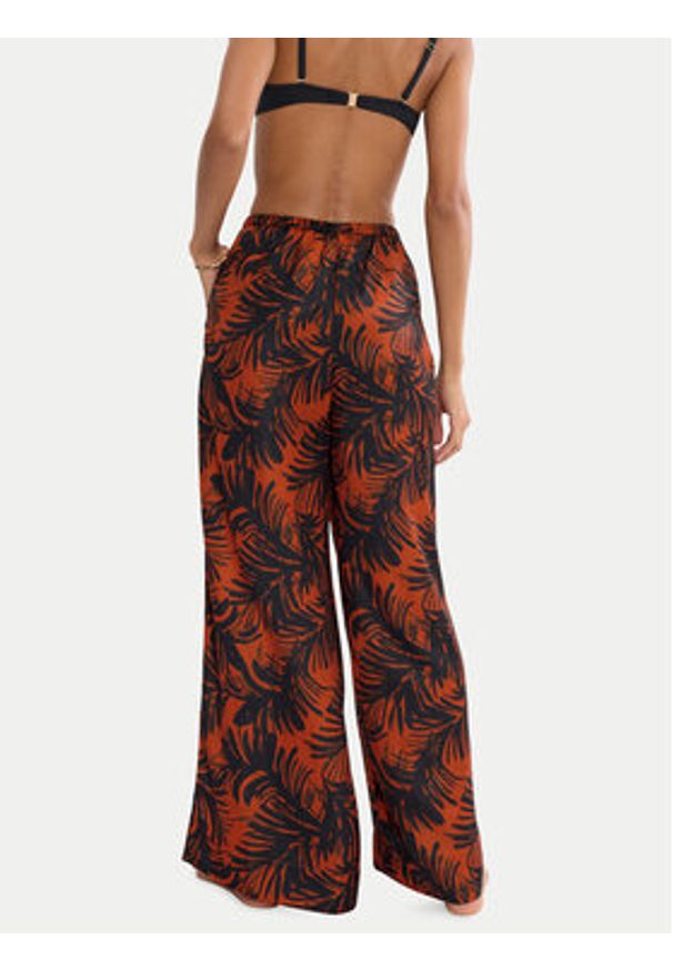 Triumph Spodnie materiałowe Summer 10227246 Brązowy Wide Leg. Kolor: brązowy. Materiał: syntetyk