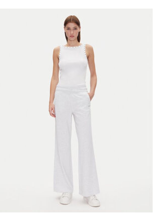 DKNY Spodnie dresowe DP5P3601 Biały Regular Fit. Kolor: biały. Materiał: bawełna