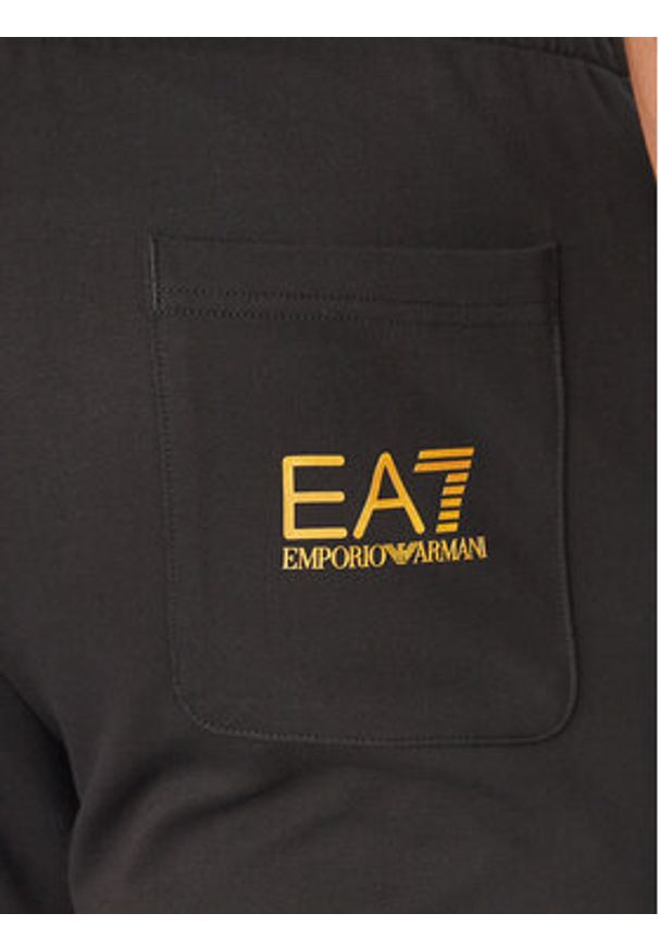 EA7 Emporio Armani Spodnie dresowe 7M000571 AF13512 MC004 Czarny Regular Fit. Kolor: czarny. Materiał: bawełna