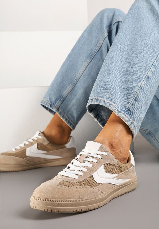 Renee - Brązowe Sneakersy ze Skóry Naturalnej w Stylu Kultowych Tenisówek Faloretia. Kolor: brązowy. Materiał: skóra. Szerokość cholewki: normalna. Wzór: aplikacja