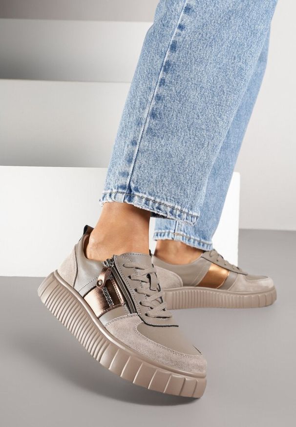 Renee - Szare Sneakersy ze Skóry Naturalnej z Metalicznym Zdobieniem Zorentee. Okazja: na co dzień, na spacer. Kolor: szary. Materiał: skóra. Wzór: aplikacja. Sport: turystyka piesza