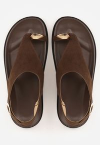 Renee - Brązowe Sandały z Ozdobnym Paskiem na Palec i Metaliczną Ozdobą Brizesh. Okazja: na co dzień. Zapięcie: pasek. Kolor: brązowy. Materiał: len. Wzór: aplikacja. Sezon: lato. Styl: casual #8