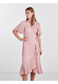 YAS Sukienka koktajlowa Thea 26028890 Różowy Standard Fit. Kolor: różowy. Materiał: syntetyk. Styl: wizytowy