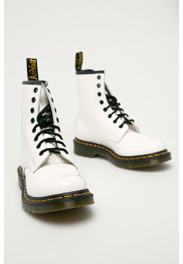 Dr. Martens - Workery skórzane 1460. Nosek buta: okrągły. Zapięcie: sznurówki. Kolor: biały. Materiał: skóra