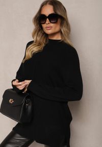 Renee - Czarny Prążkowany Sweter z Półgolfem z Rozcięciami po Bokach Rerilla. Okazja: na co dzień. Kolor: czarny. Materiał: prążkowany. Styl: klasyczny, elegancki, casual #3