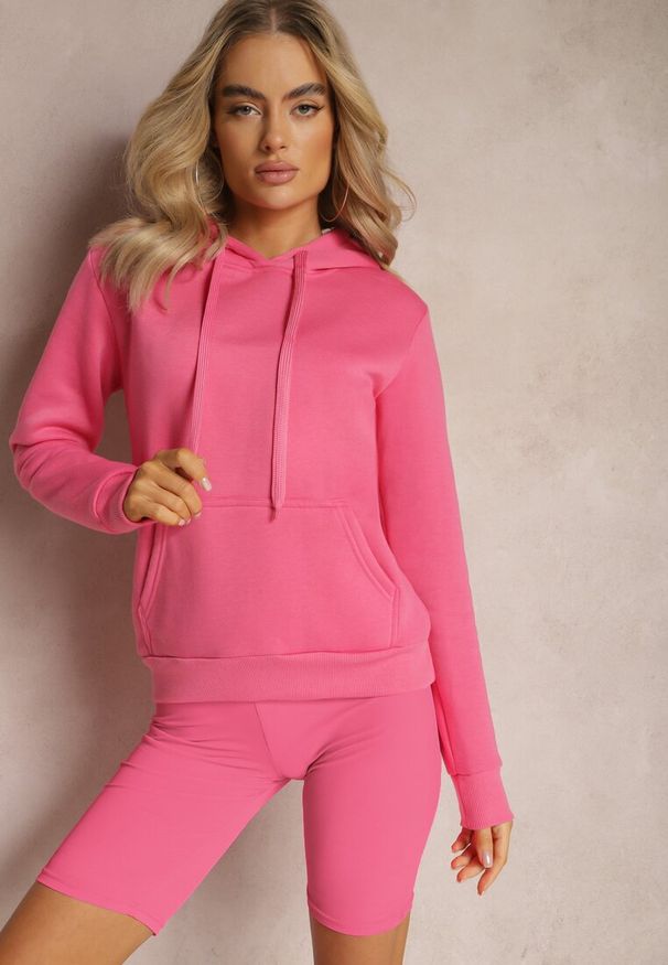 Renee - Różowa Bluza z Kapturem Corbetes. Typ kołnierza: kaptur. Kolor: różowy. Materiał: dresówka, tkanina, polar, prążkowany. Długość rękawa: długi rękaw. Długość: długie. Wzór: gładki, jednolity