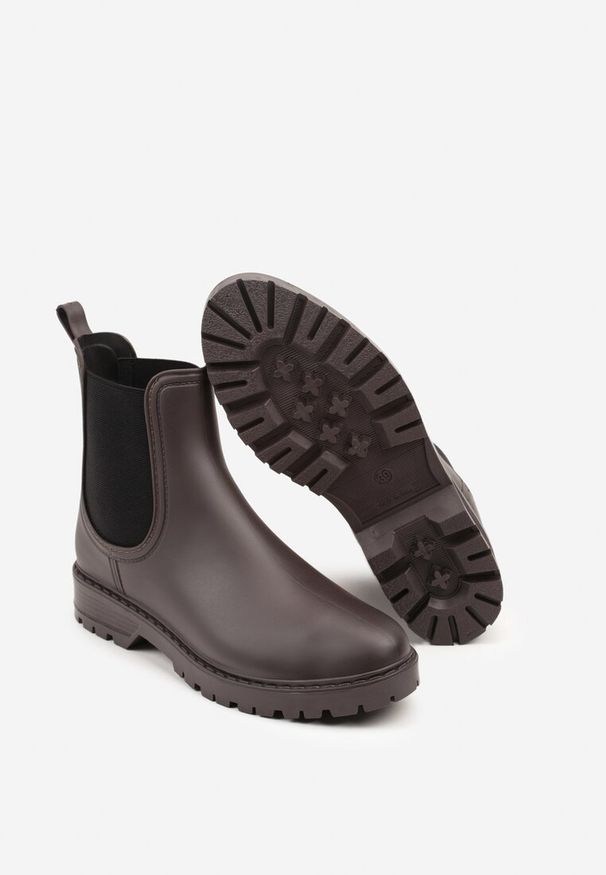 Renee - Brązowe Kalosze Sztyblety na Płaskiej Podeszwie Irinndria. Kolor: brązowy. Obcas: na płaskiej podeszwie