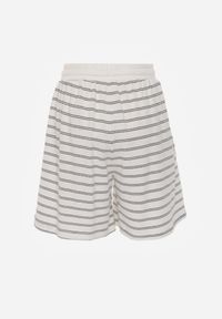 Born2be - Czarno-Białe Bawełniane Szorty w Paski z Wysokim Stanem w Stylu Casual Naunea. Okazja: na co dzień. Stan: podwyższony. Kolor: biały. Materiał: bawełna. Długość: długie. Wzór: paski. Sezon: lato. Styl: casual #2