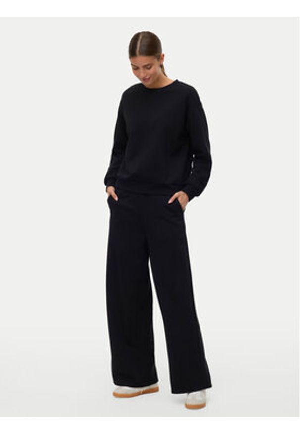 Vero Moda Spodnie dresowe Daisy 10338102 Czarny Wide Leg. Kolor: czarny. Materiał: bawełna
