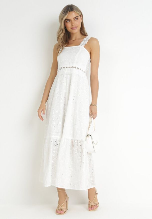 Born2be - Biała Rozkloszowana Sukienka Maxi z Haftowanej Tkaniny z Koronką Undine. Kolor: biały. Materiał: tkanina, koronka. Długość rękawa: na ramiączkach. Wzór: haft, koronka. Długość: maxi