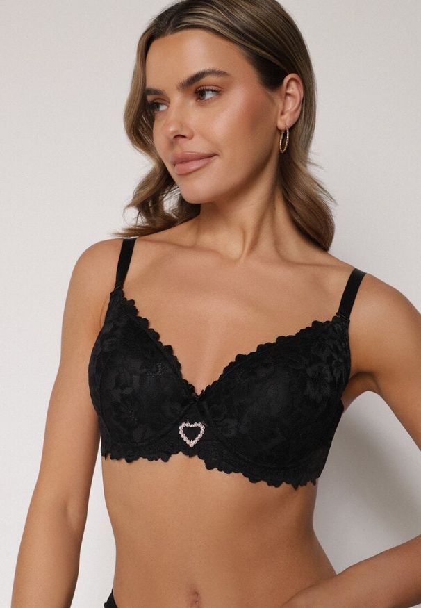 Born2be - Czarny Biustonosz z Koronką i Sercem z Cyrkonii Coratune. Kolor: czarny. Materiał: koronka. Wzór: koronka