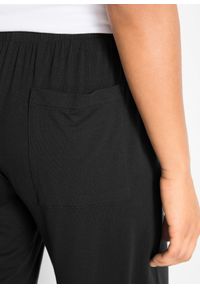 bonprix - Bermudy z dżerseju. Okazja: na co dzień. Kolor: czarny. Materiał: jersey. Styl: casual #3