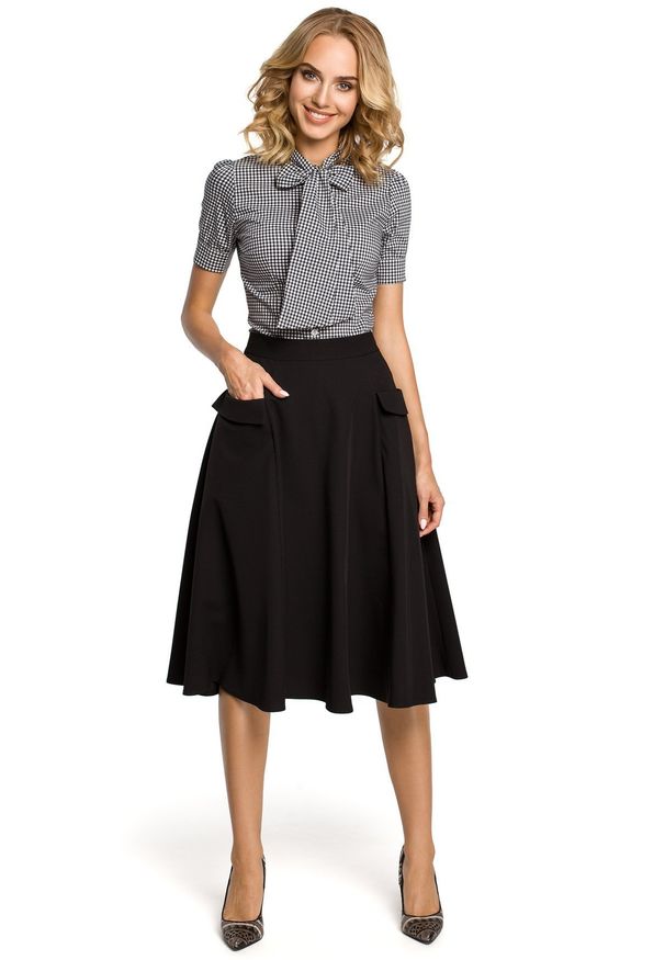 MOE - Elegancka rozkloszowana spódnica midi z kieszeniami. Materiał: elastan, materiał. Styl: elegancki