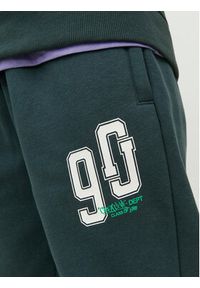 Jack&Jones Junior Spodnie dresowe 12243083 Zielony Relaxed Fit. Kolor: zielony. Materiał: dresówka, bawełna #3