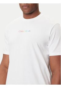 Calvin Klein Jeans T-Shirt Pride Graphic LV04RC815G Biały Relaxed Fit. Kolor: biały. Materiał: bawełna