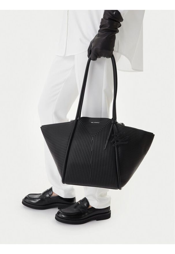 Karl Lagerfeld - KARL LAGERFELD Torebka B1W30043 Czarny. Kolor: czarny. Materiał: skórzane