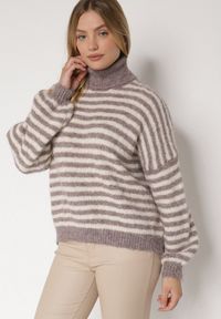 Born2be - Szaro-Beżowy Golf z Domieszką Wełny w Paski Monallia. Okazja: na co dzień. Typ kołnierza: golf. Kolor: szary. Materiał: wełna. Wzór: paski. Styl: klasyczny, casual, elegancki #2