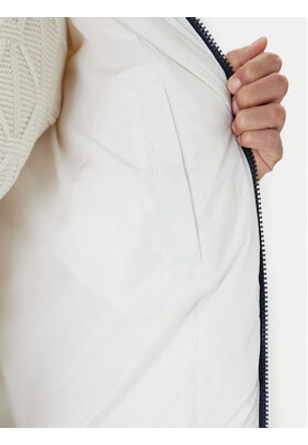 Tommy Jeans Kurtka puchowa Essential DM0DM19786 Biały Regular Fit. Kolor: biały. Materiał: syntetyk