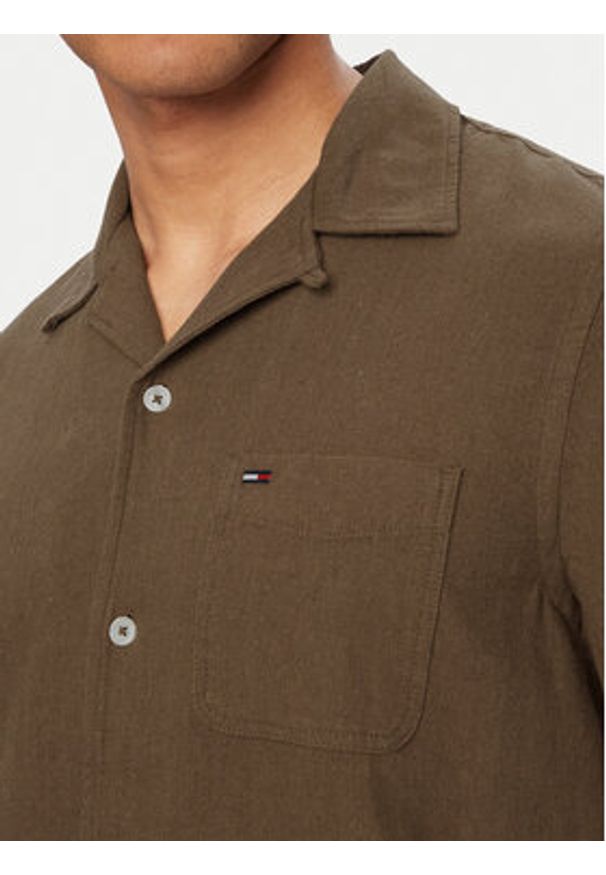 Tommy Jeans Koszula DM0DM23058 Brązowy Regular Fit. Kolor: brązowy. Materiał: bawełna