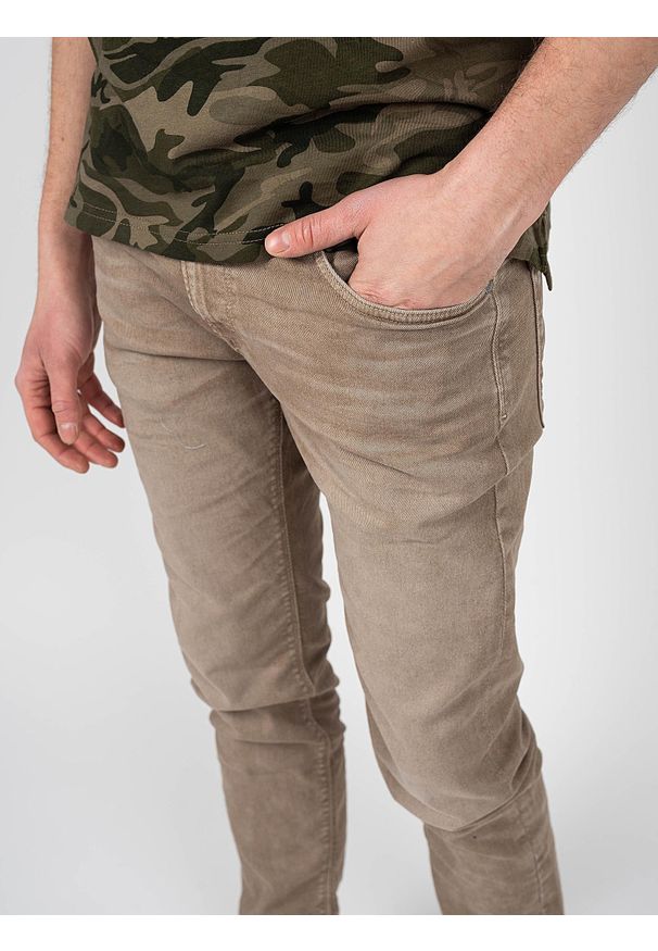 Pepe Jeans Jeansy Stanley | | Mężczyzna |. Okazja: na co dzień. Wzór: aplikacja, haft. Styl: casual