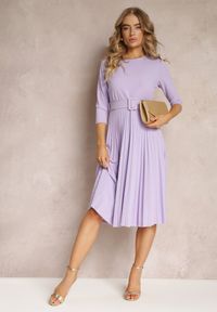 Renee - Fioletowa Sukienka Plisowana z Paskiem Valfe. Kolor: fioletowy #2