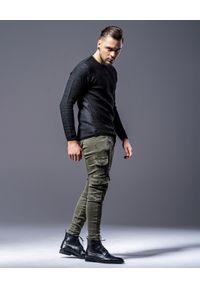 GUNS & TUXEDOS - Czarny sweter Edox. Okazja: na co dzień. Kolor: czarny. Materiał: tkanina. Długość rękawa: długi rękaw. Długość: długie. Styl: klasyczny, casual, elegancki #5