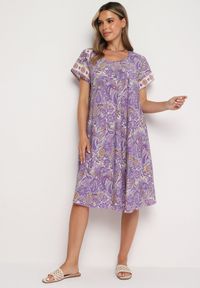 Born2be - Fioletowa Wiskozowa Sukienka o Rozkloszowanym Kroju w Stylu Boho Melnea. Typ kołnierza: dekolt w łódkę. Kolor: fioletowy. Materiał: wiskoza. Długość rękawa: krótki rękaw. Sezon: lato. Styl: boho #7