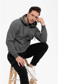 Volcano - Bluza bawełniana z kapturem B-GROV. Typ kołnierza: kaptur. Kolekcja: plus size. Kolor: szary. Materiał: bawełna #1