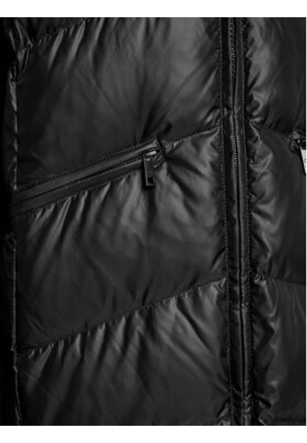 Calvin Klein Curve Płaszcz zimowy Essential K20K205144 Czarny Regular Fit. Kolor: czarny. Materiał: syntetyk. Sezon: zima