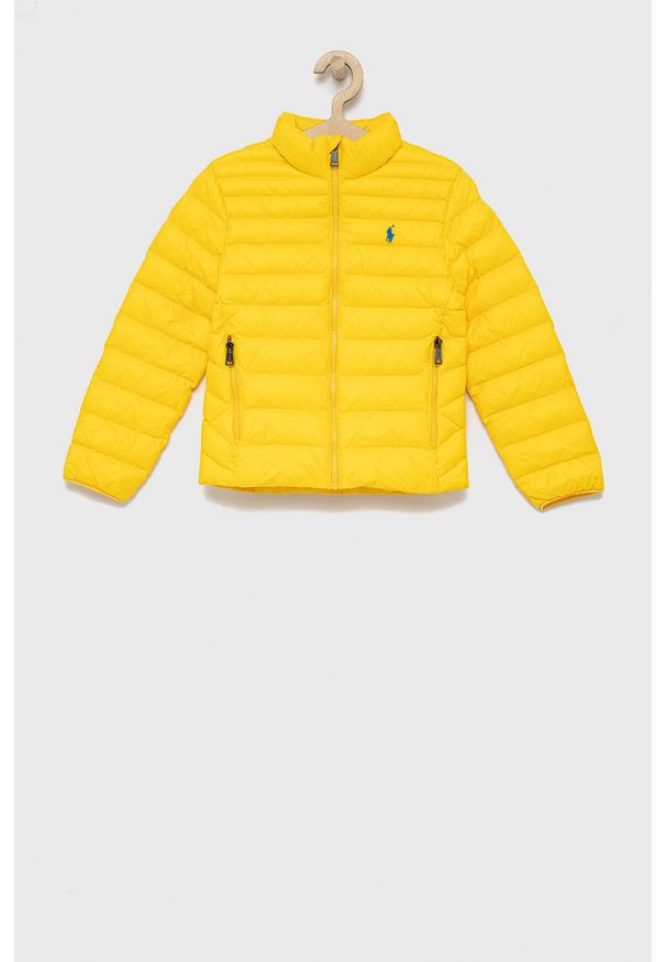 Polo Ralph Lauren Kurtka dziecięca 323847233005 kolor żółty. Typ kołnierza: polo. Kolor: żółty. Materiał: włókno, puch, materiał