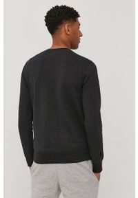 New Balance Bluza MT03911BK męska kolor czarny gładka. Okazja: na co dzień. Kolor: czarny. Wzór: gładki. Styl: casual