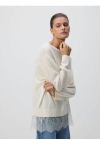 Reserved - Sweter z wełną - kremowy. Kolor: kremowy. Materiał: wełna #1